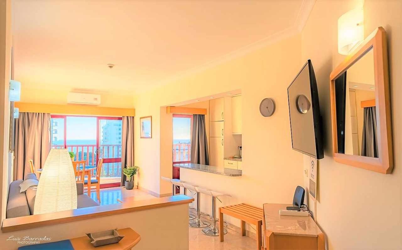 Apartment T1 Club Mar Piscina E Por Do Sol
