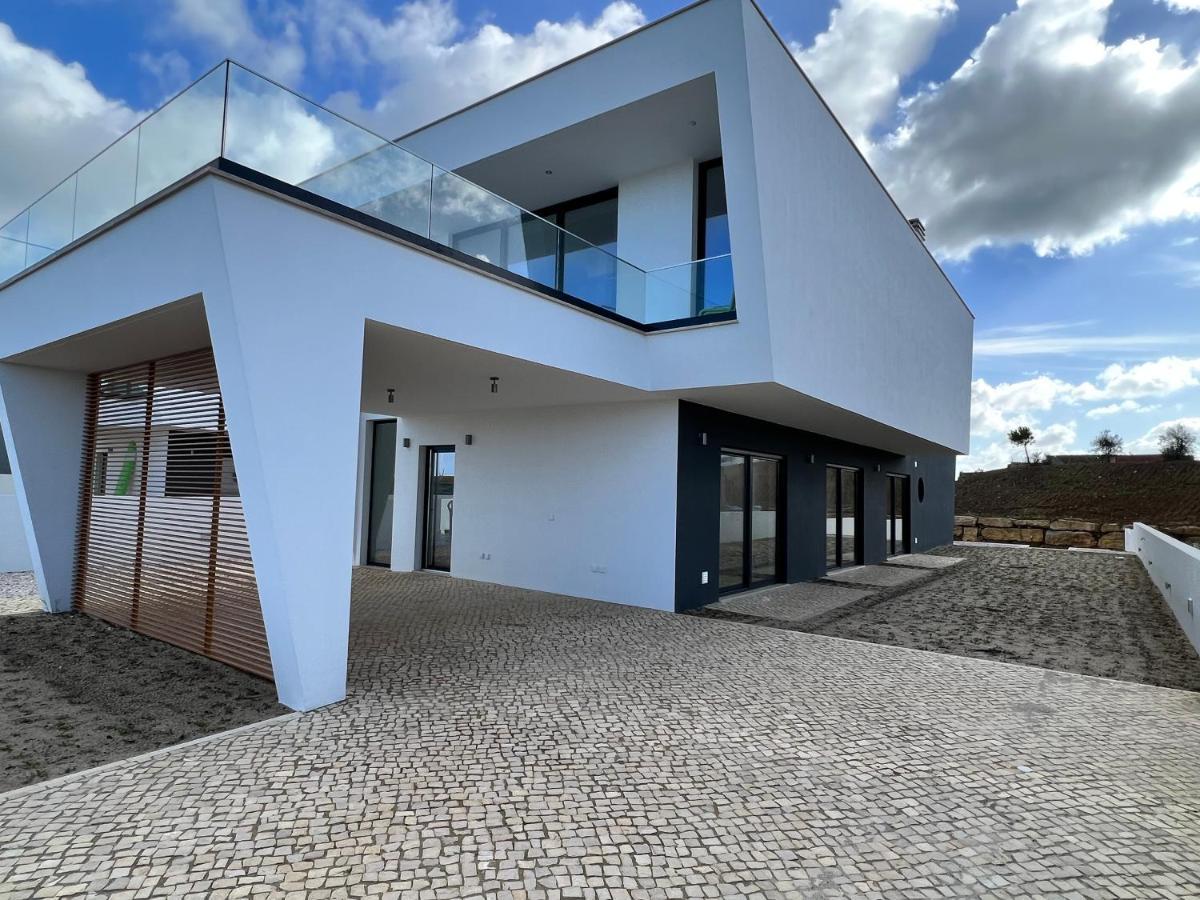 Luxury With Heated Pool & Panoramic Ocean & Valley Views