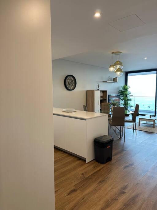 Deluxe Bay View Apartment *