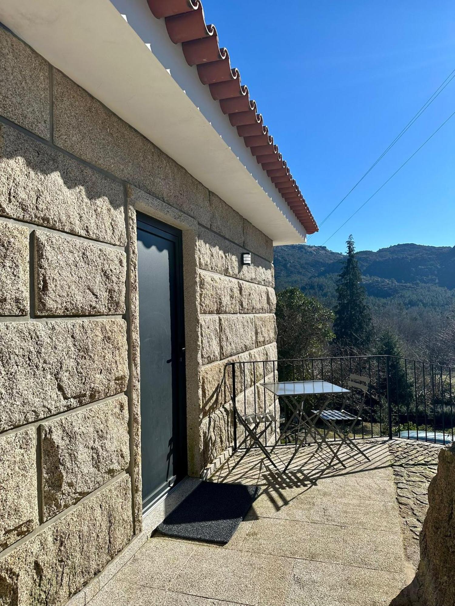 Casa Fraga Do Suadouro *
