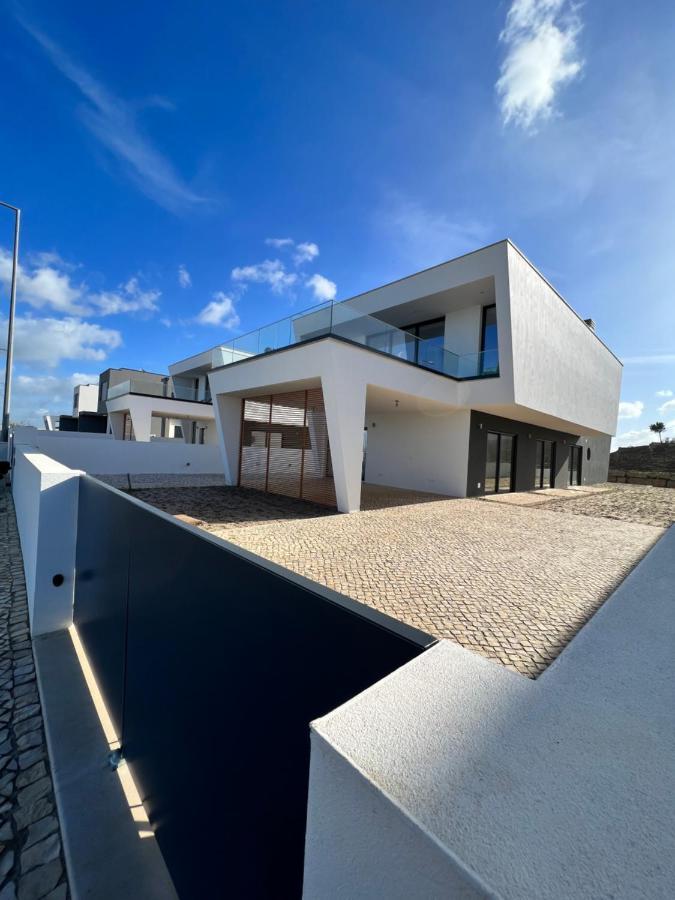 Luxury With Heated Pool & Panoramic Ocean & Valley Views