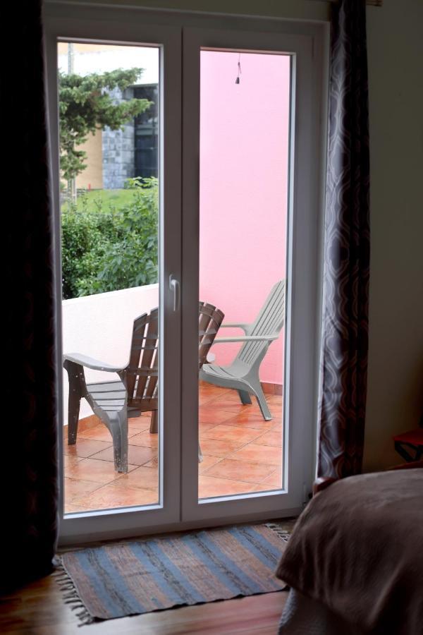 Holiday home Casa Cor De Rosa