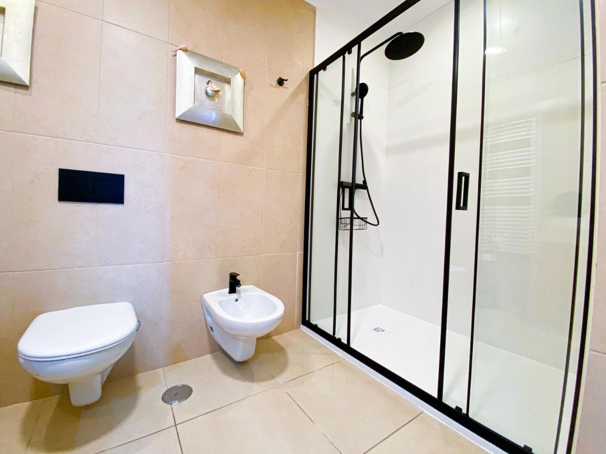 With Atlantic Ocean View By Becherish Apartment