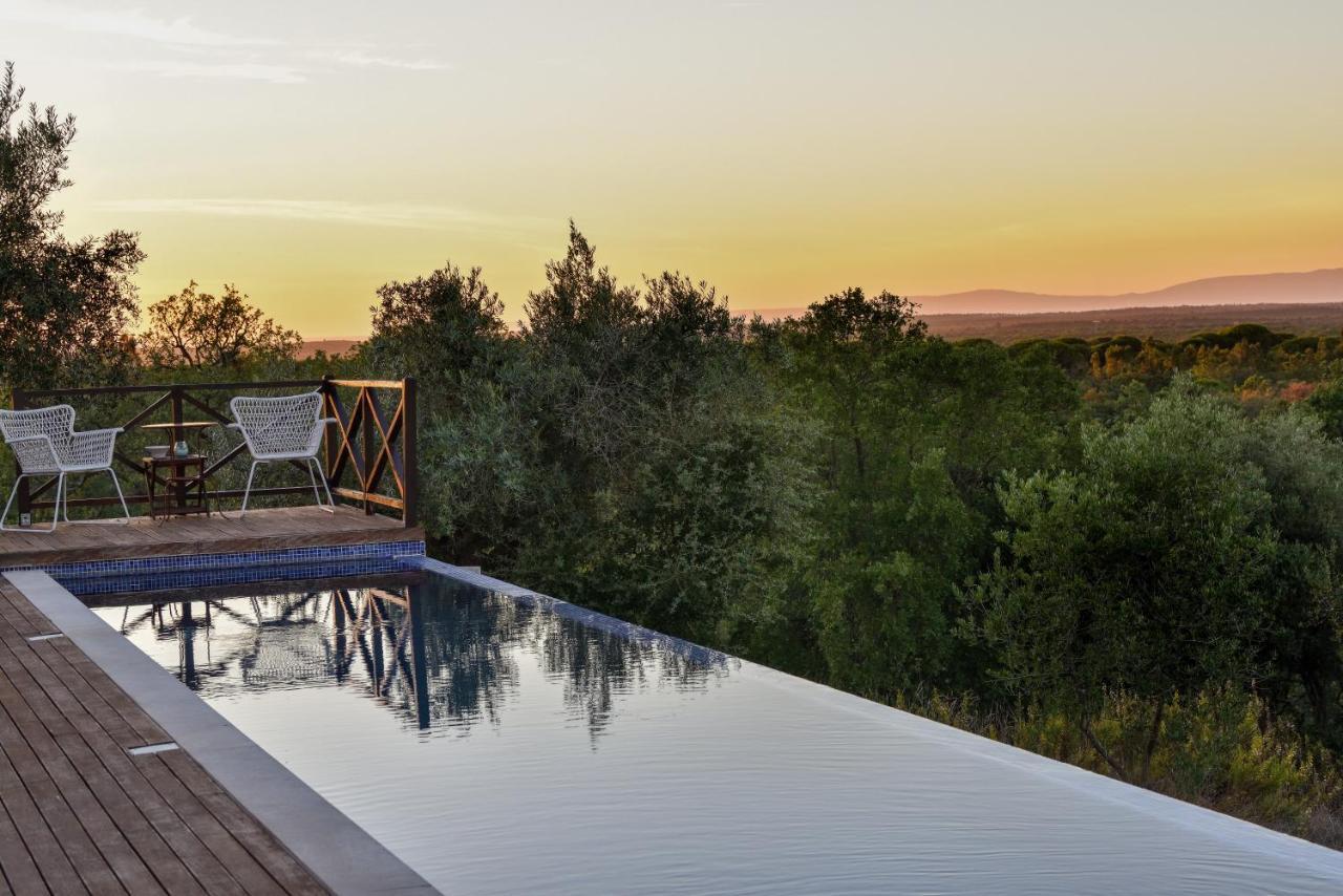 Farm stay A Serenada Enoturismo