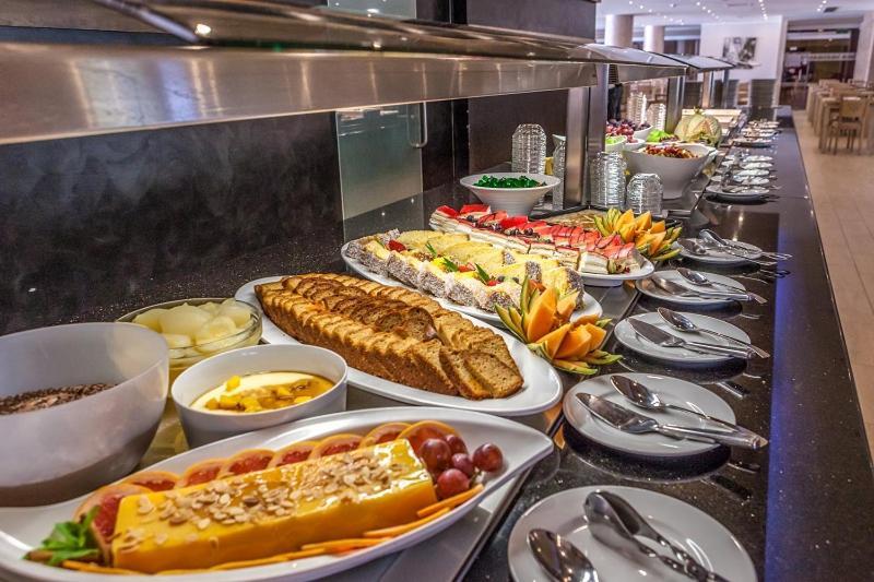 Sol I - Pool And Garden & Gym & Pousada Albufeira