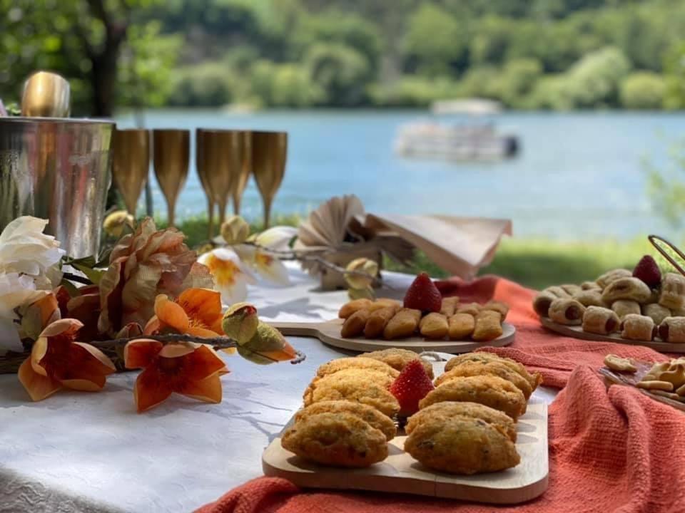 Aquadouro Yacht Radames - Sleep Boat Experience * Castelo de Paiva
