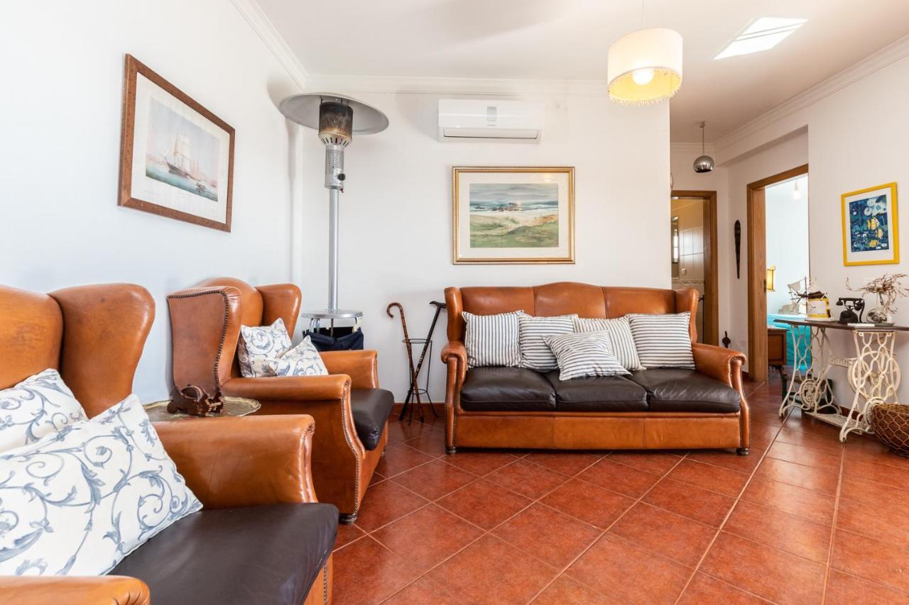 Front View Flat Huge Terrace Apartment *