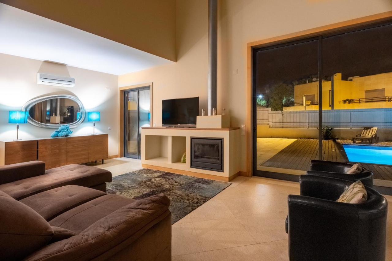 Villa Corcovada Vitoria With Private Pool Albufeira