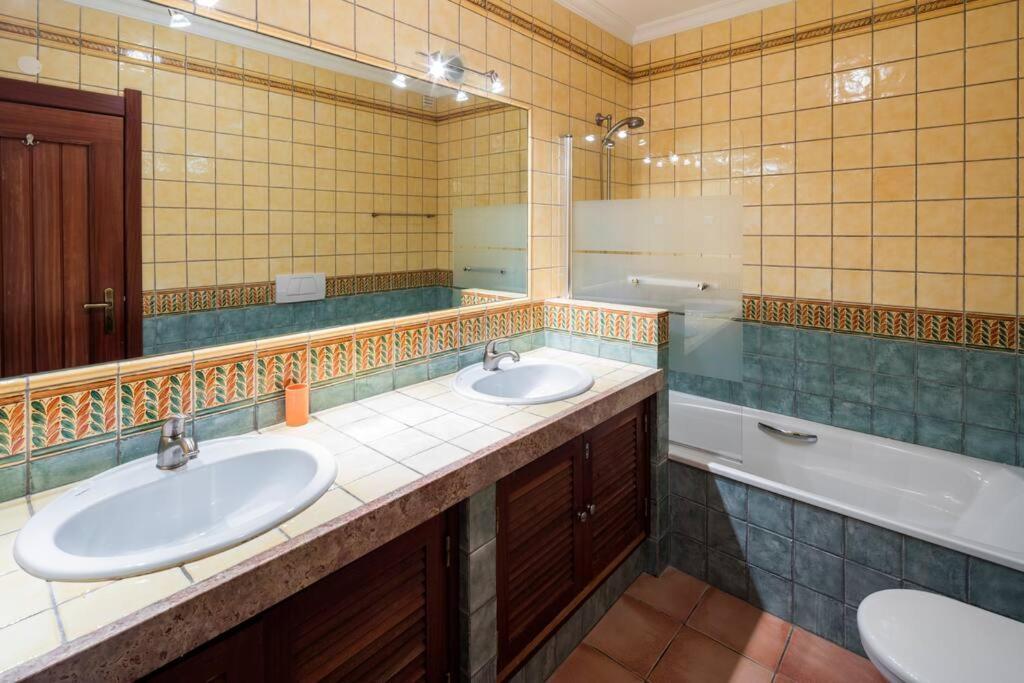Casa Bonita *