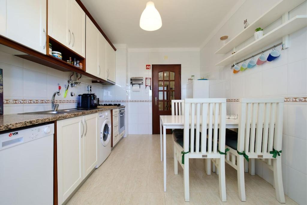 Appartement Palmira, 2 Bedrooms, Alvor. Fabulous Views! Alvor