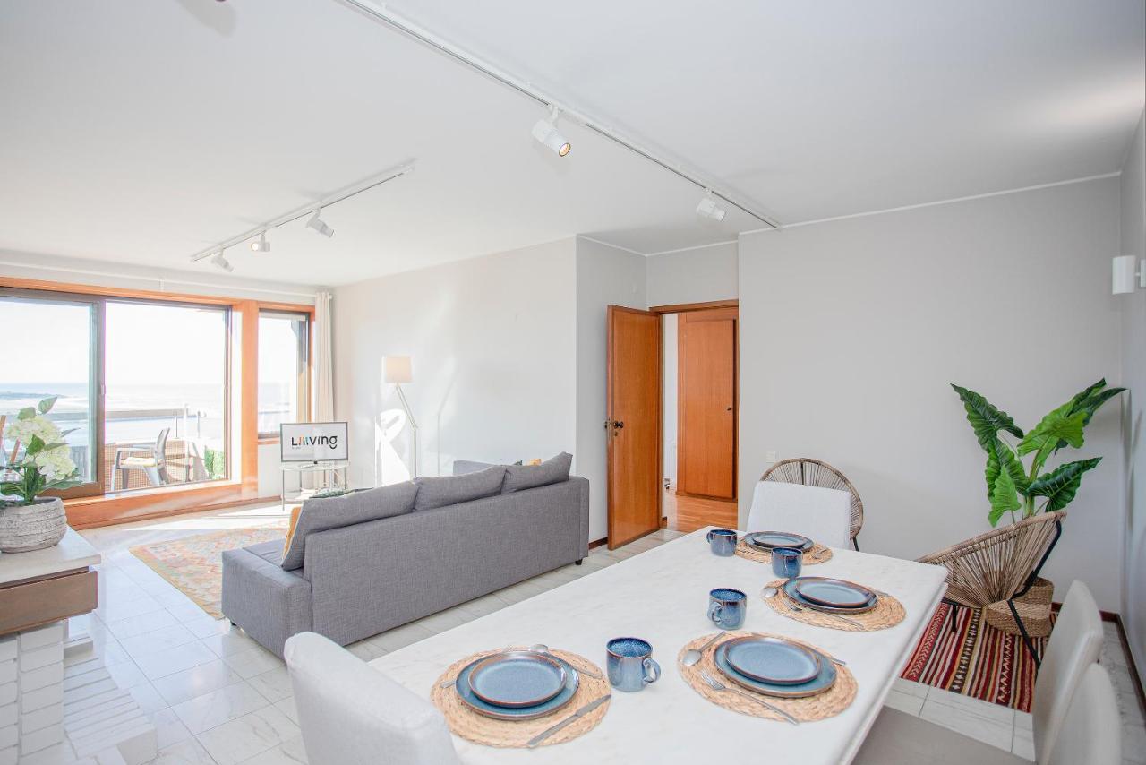 Liiiving In Porto | Sea & River View Apartment