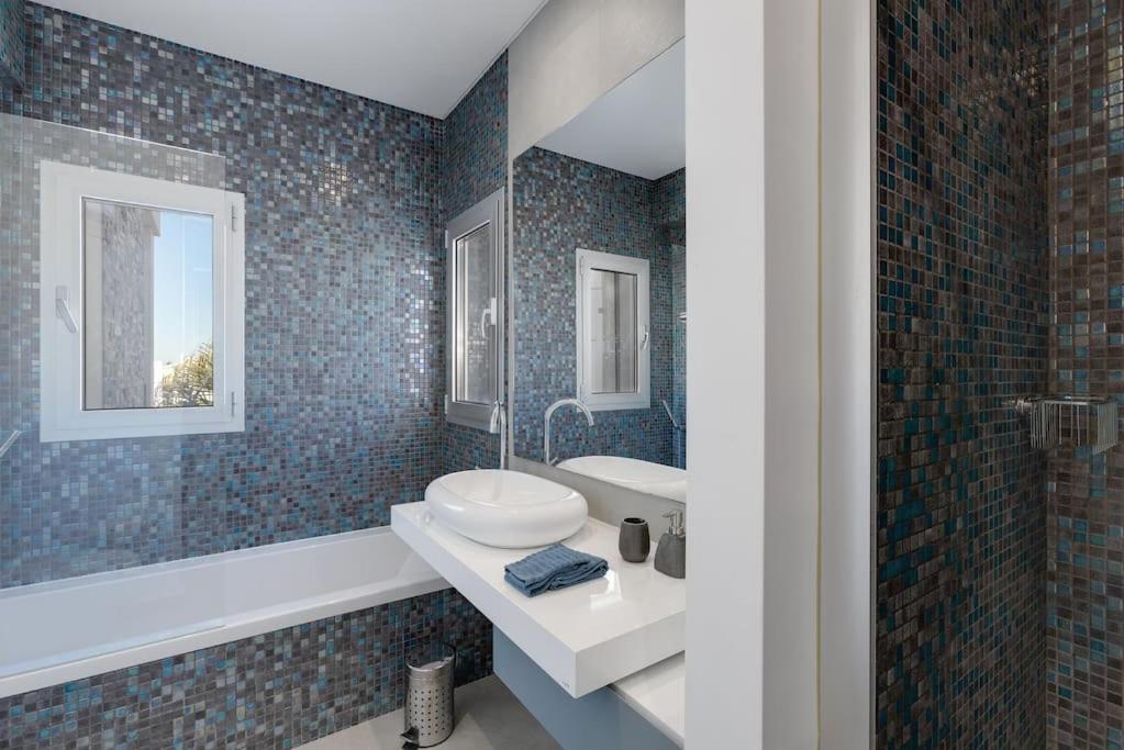 Limoeiro - Beautiful New Nestled In The Heart Of Gale