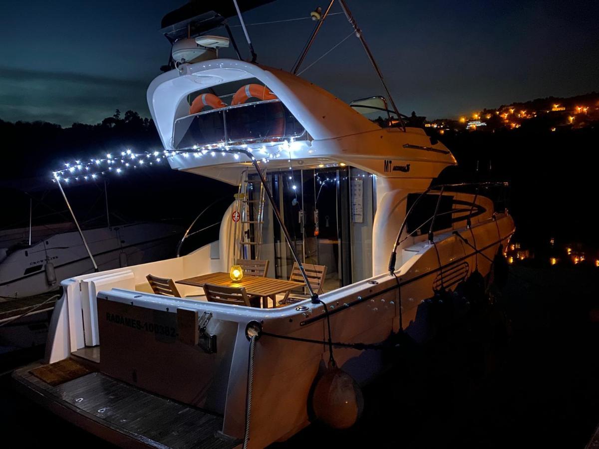 Aquadouro Yacht Radames - Sleep Boat Experience