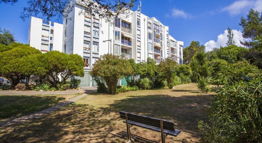 Costa Da Guia, Apartment