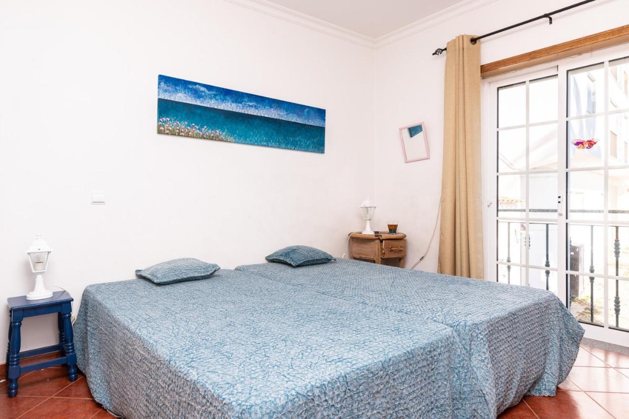 Front View Flat Huge Terrace Apartment Armacao de Pera