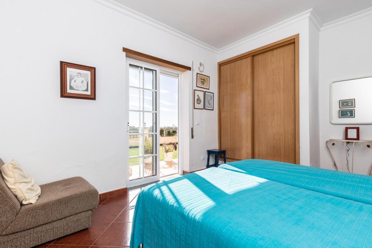 Front View Flat Huge Terrace Armacao de Pera