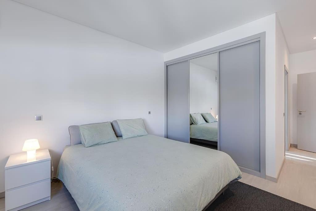 Limoeiro - Beautiful New Nestled In The Heart Of Gale *