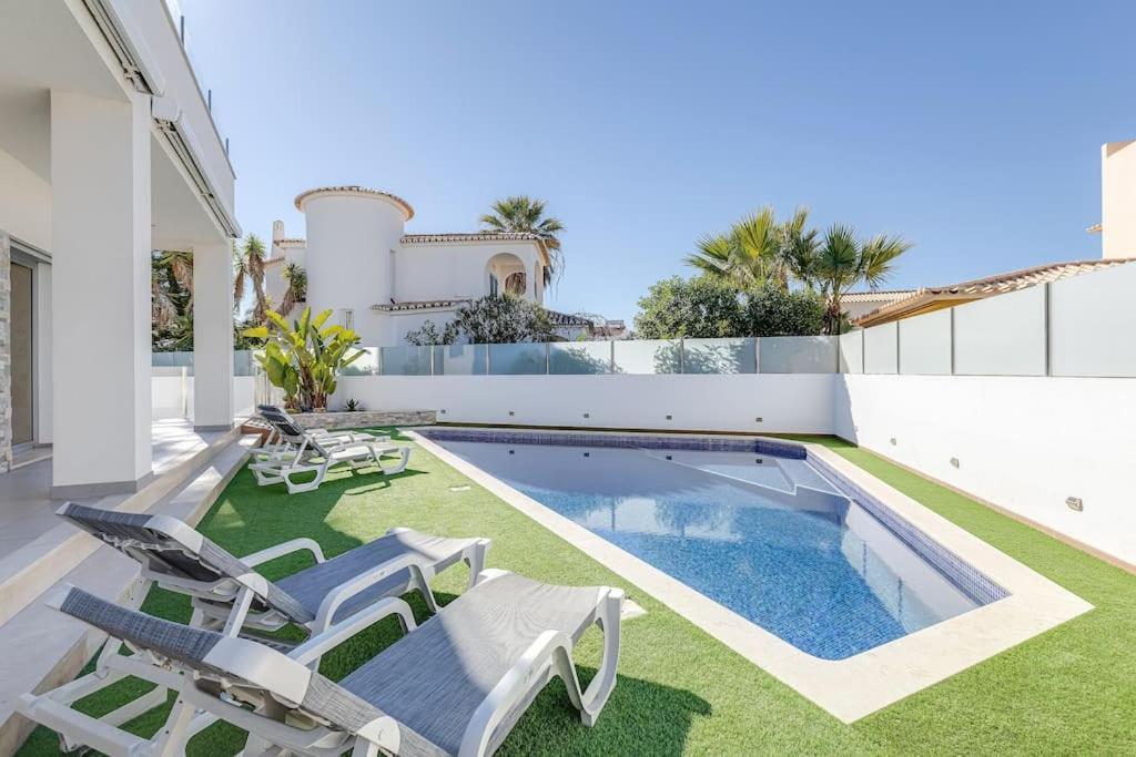 Villa Limoeiro - Beautiful New Nestled In The Heart Of Gale