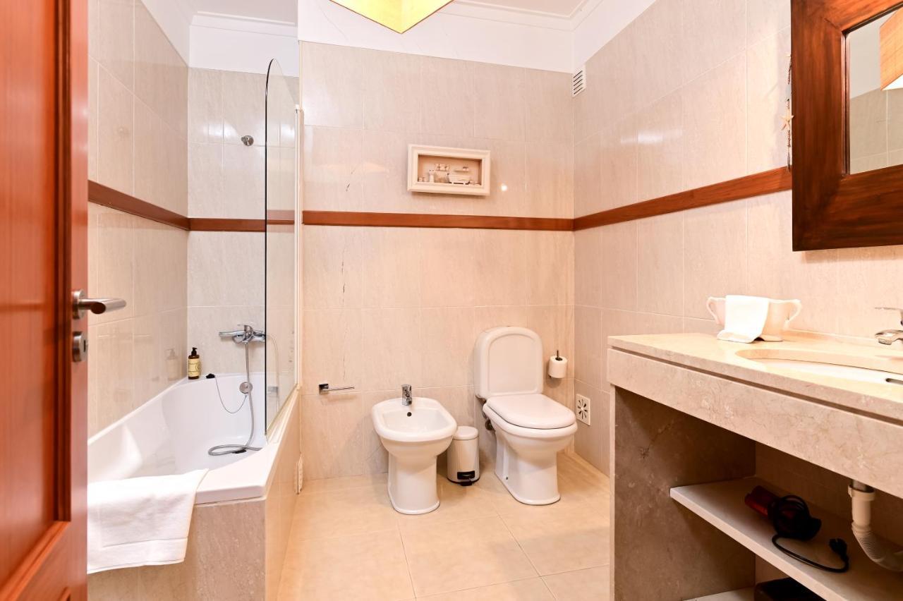 Village Center - Ocean View Apartment Ericeira