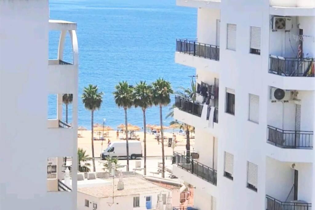 Apartamento Vacation: 2br Steps To The *