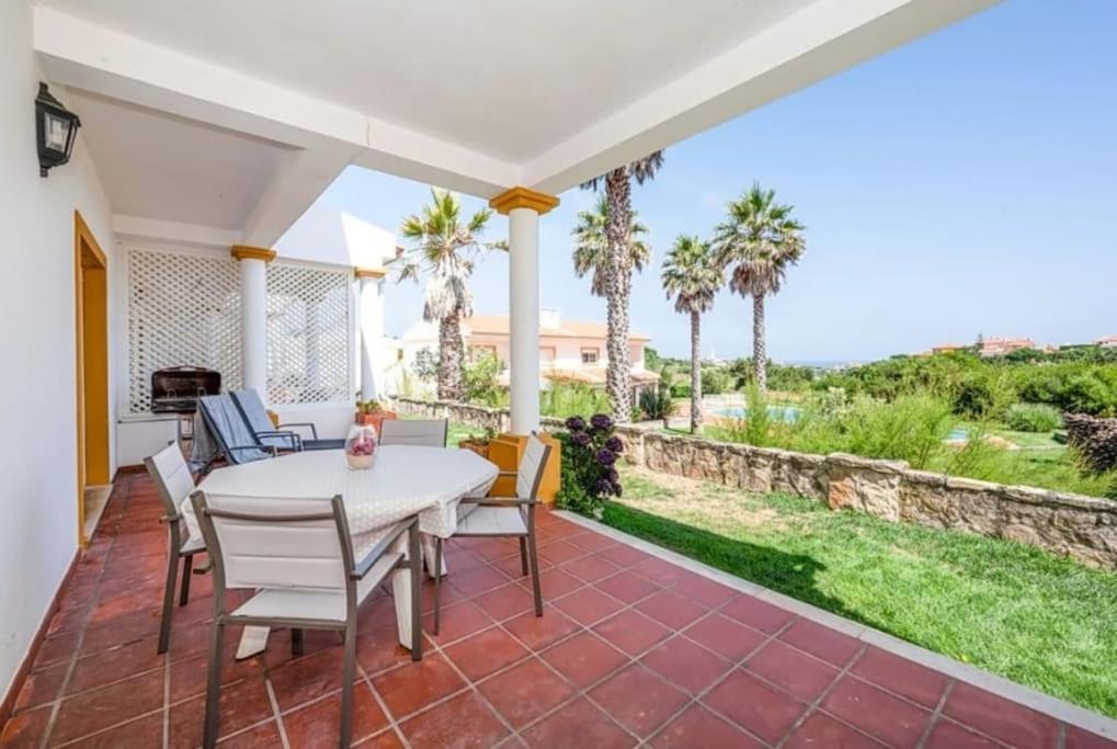 Pool-golf-ocean In Del Rey