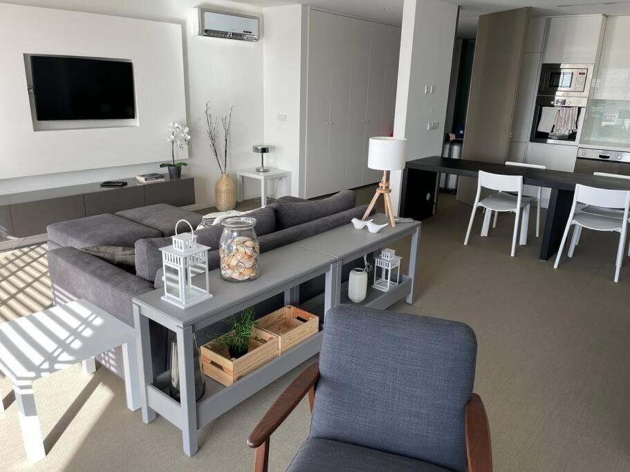 Stylish 1 Bedroom - Amazing Views Fuzeta