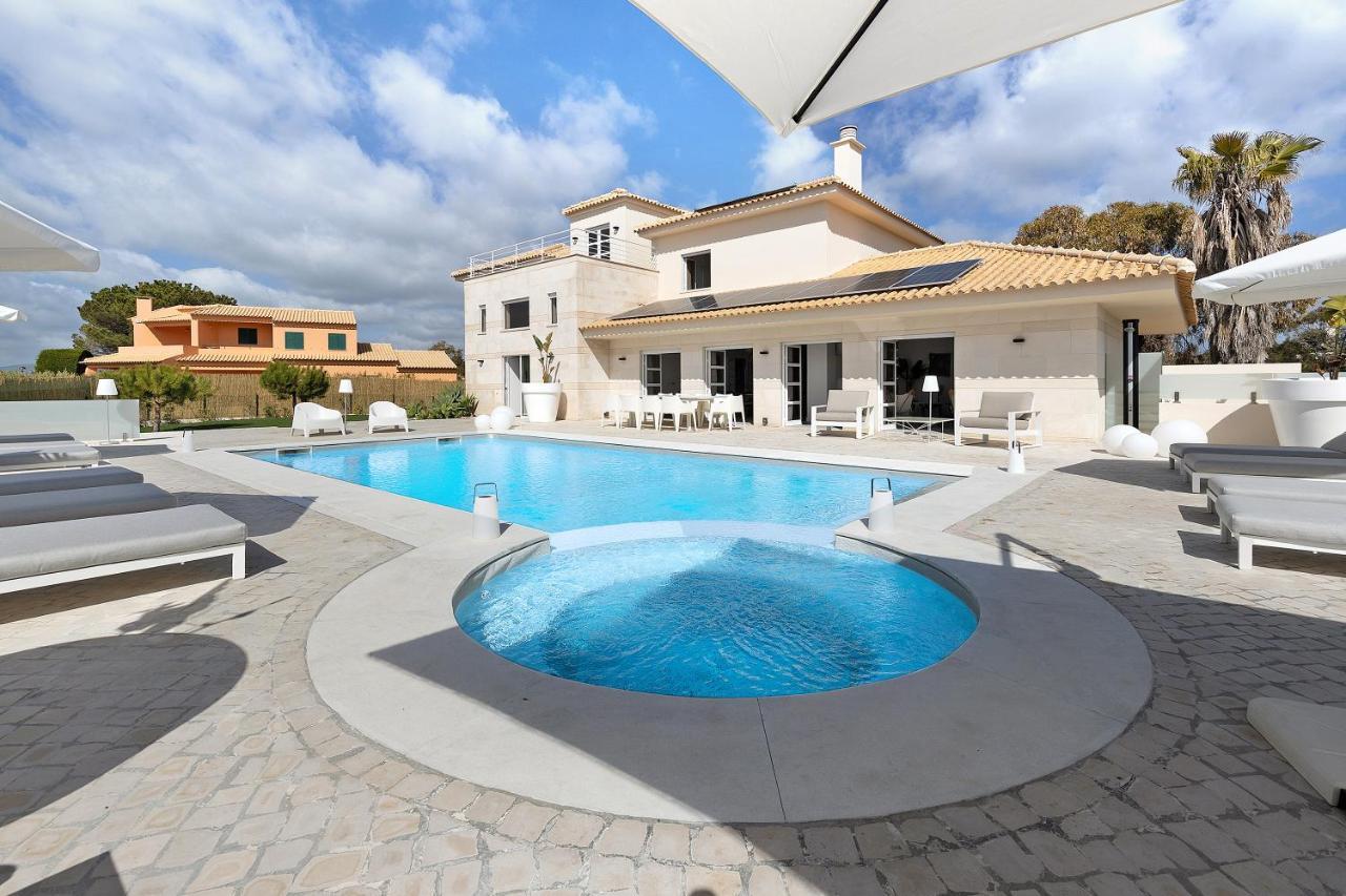Soltroia Court -heated Pool Casa de férias *