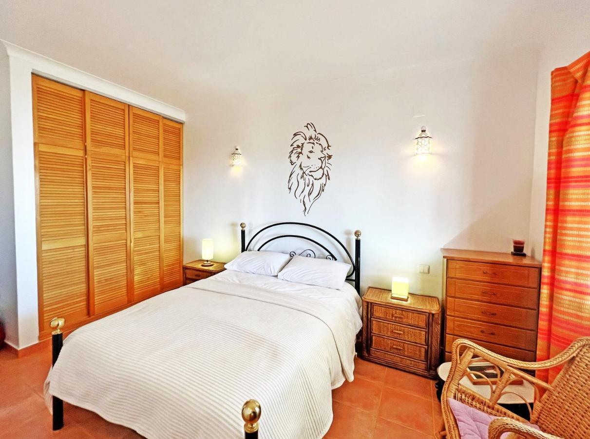 Private Rego With Oceanview And Pool *
