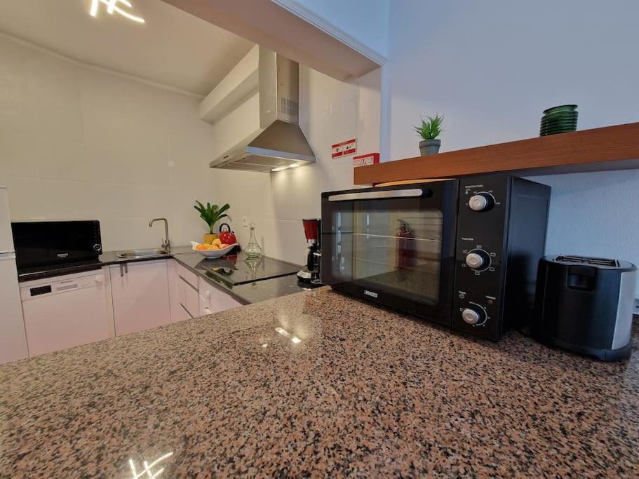 Modern Flat With Sea View And Direct Access Apartment