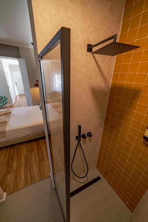 19 Tile Ceramic Concept - By Unlock Pensión Caldas Da Rainha