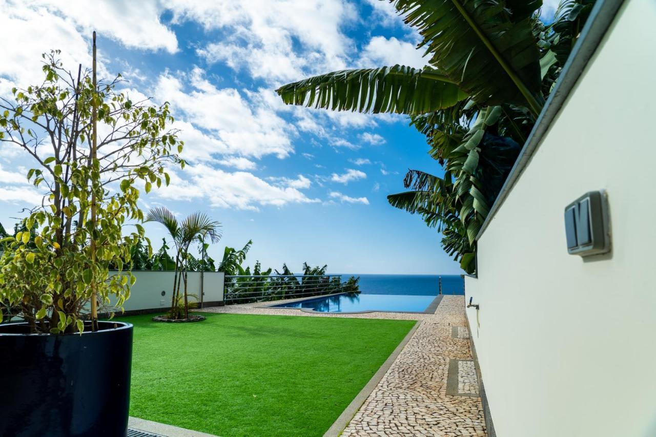 Infinite Ocean View 20m Above Ocean &