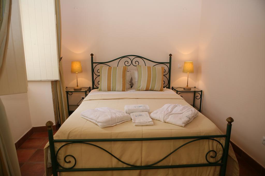 Bed & Breakfast Casa Antiga 3*