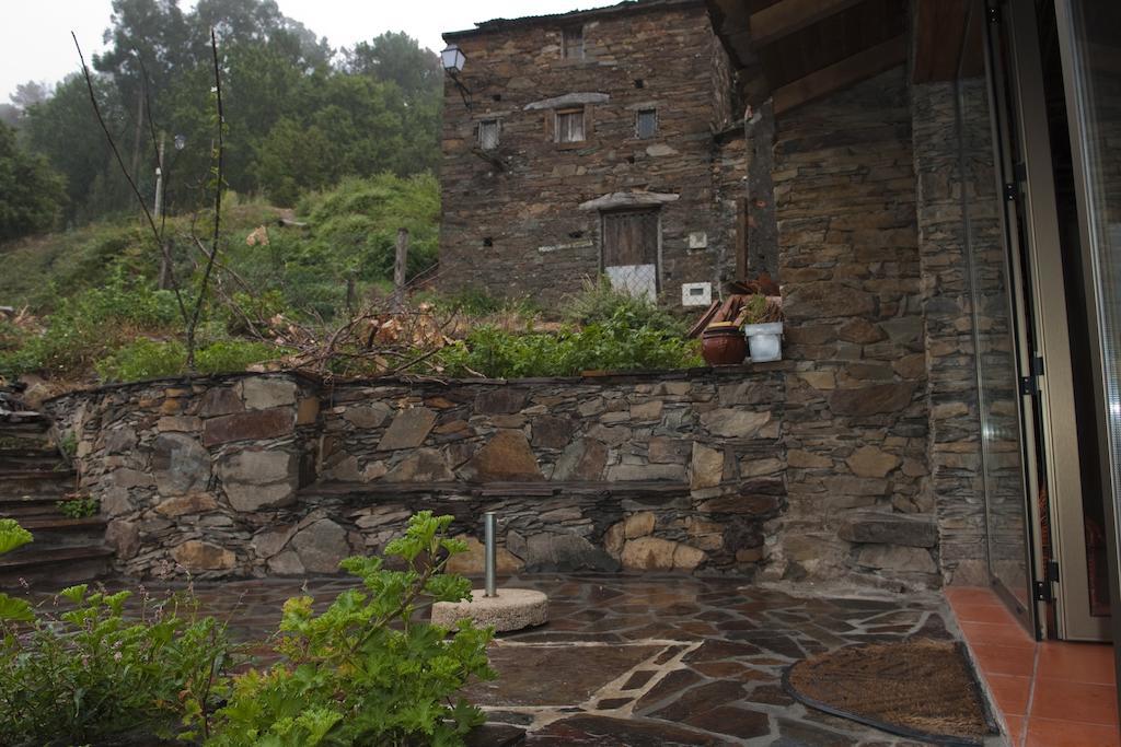 Casa Da Urze * Lousa (Central Portugal)