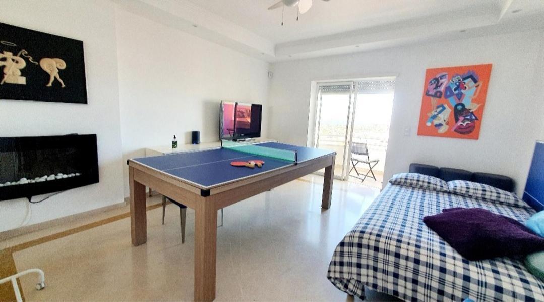 River View & Close To The - Em Homestay Almada