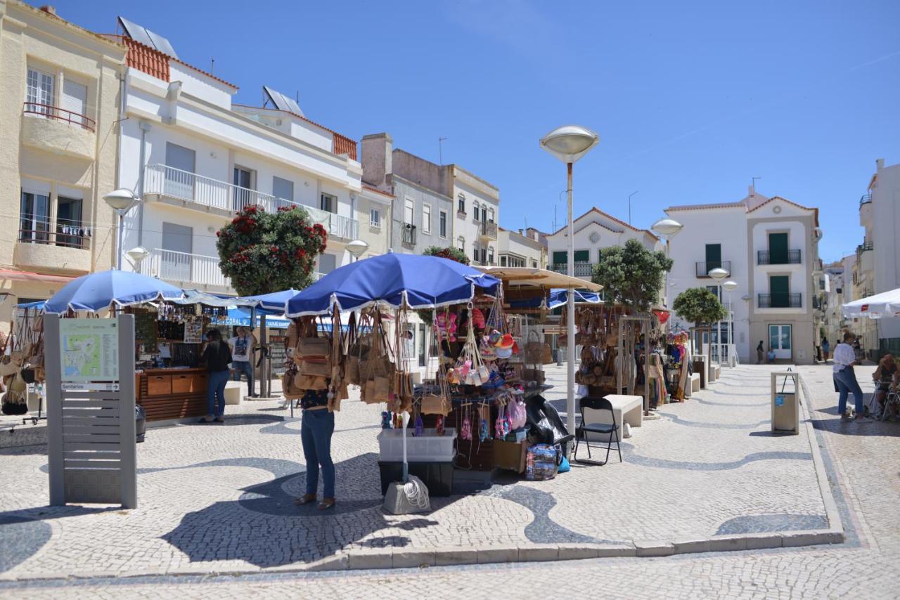 Blue Sky - With Roof Terrace In Apartment Nazare