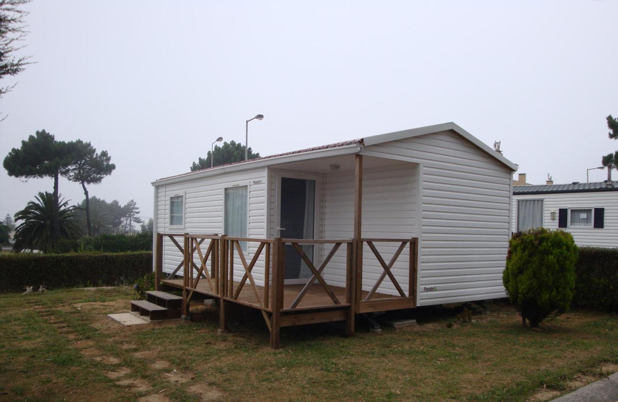 Parque De Campismo Orbitur Madalena Campsite 5*