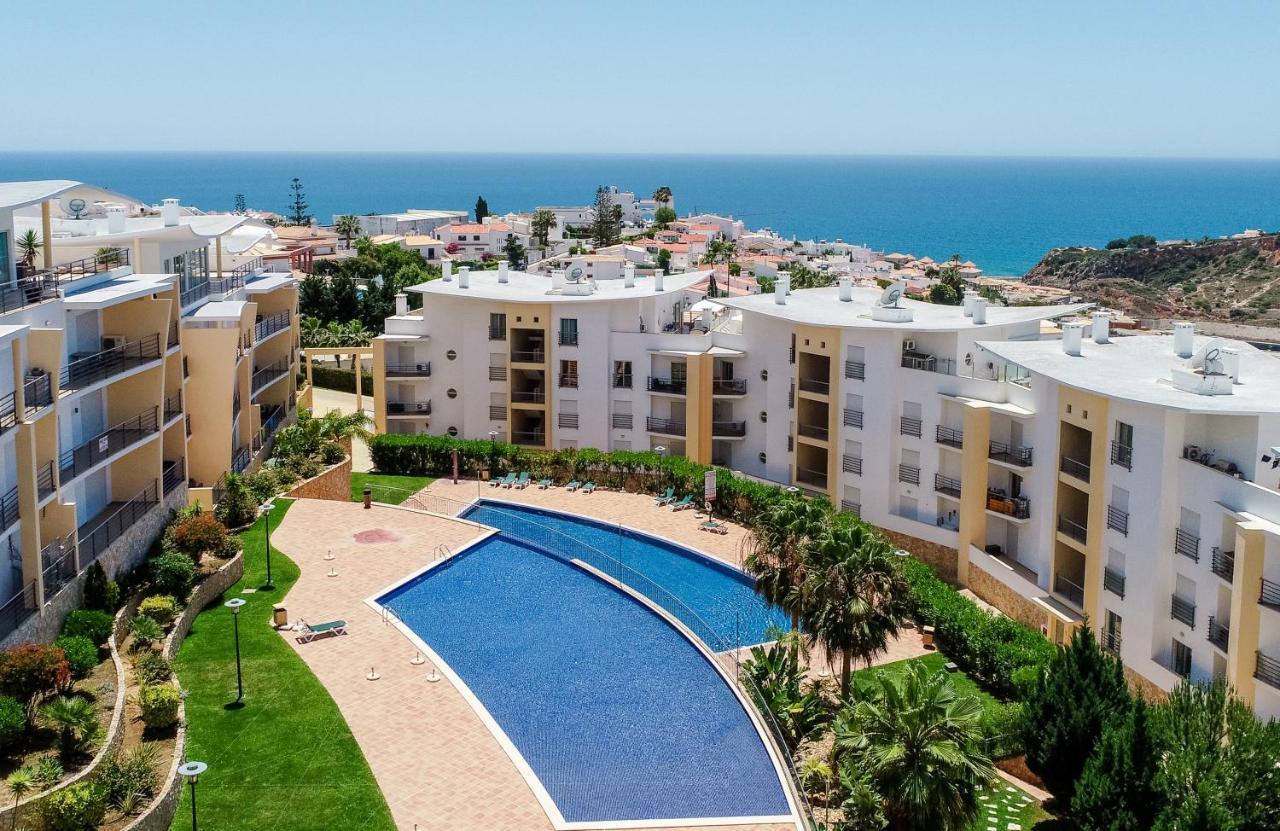 Homes Ocean View With Relax Terrace, 2 Swimming Pools & Tennis Court * Albufeira