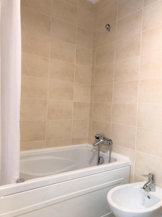 Sea Avenue House - Center Baleal - Surfboard Included *