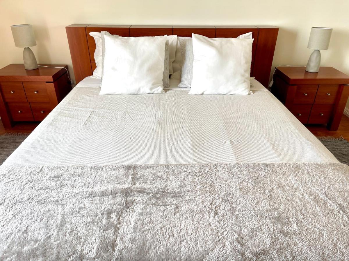Front House Apartamento Ponta Delgada