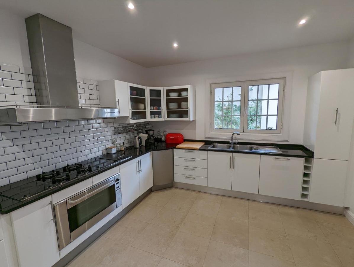 Casa Roc Madeira - 5 Bedrooms - Ocean And Views - Private Heated Pool Villa