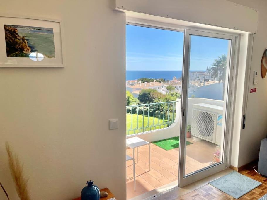Avenue Q, In Apartment Praia Da Luz