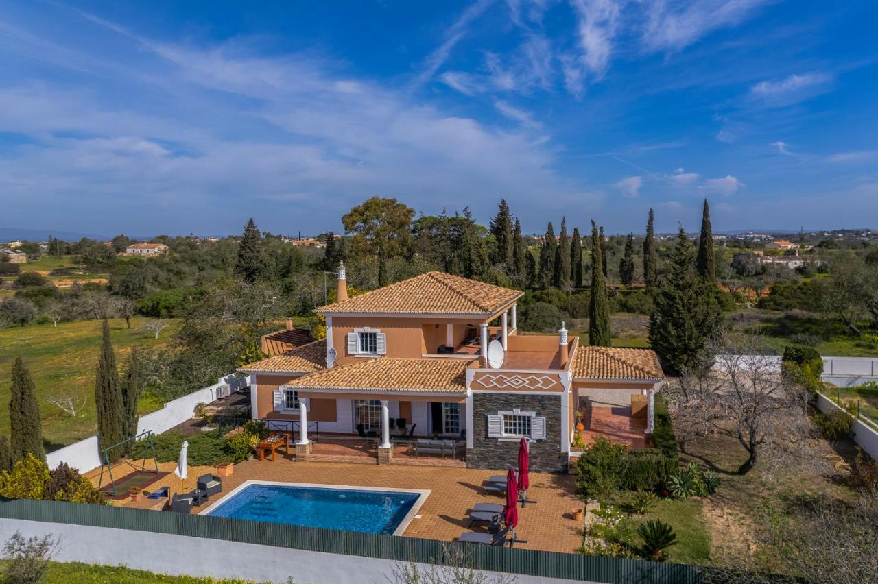 Laura By Algarve Holidays Villa Albufeira