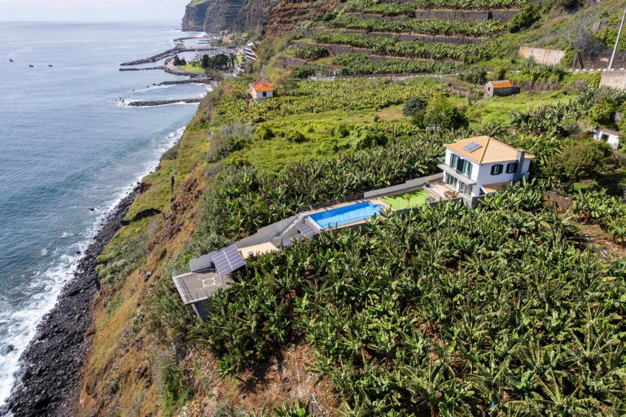 Infinite Ocean View 20m Above Ocean & Villa Arco da Calheta (Madeira)