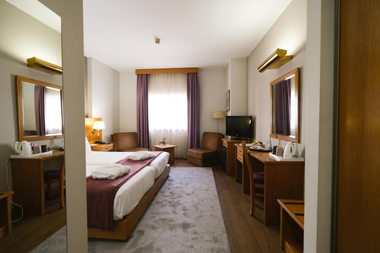 Hotel Rainha D. Amelia, Arts & Leisure 4*