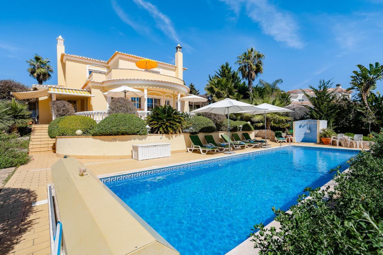 Casa Mandalin Villa *