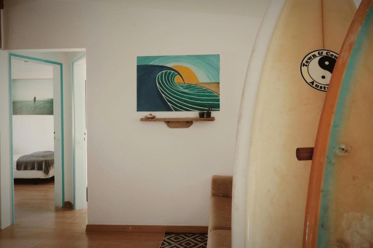 Gasthuis International Surf School & Camp *