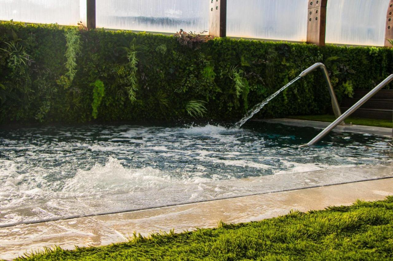 Hotel Well &