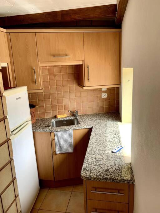 Hermano With Views And Private Pool * Lagos