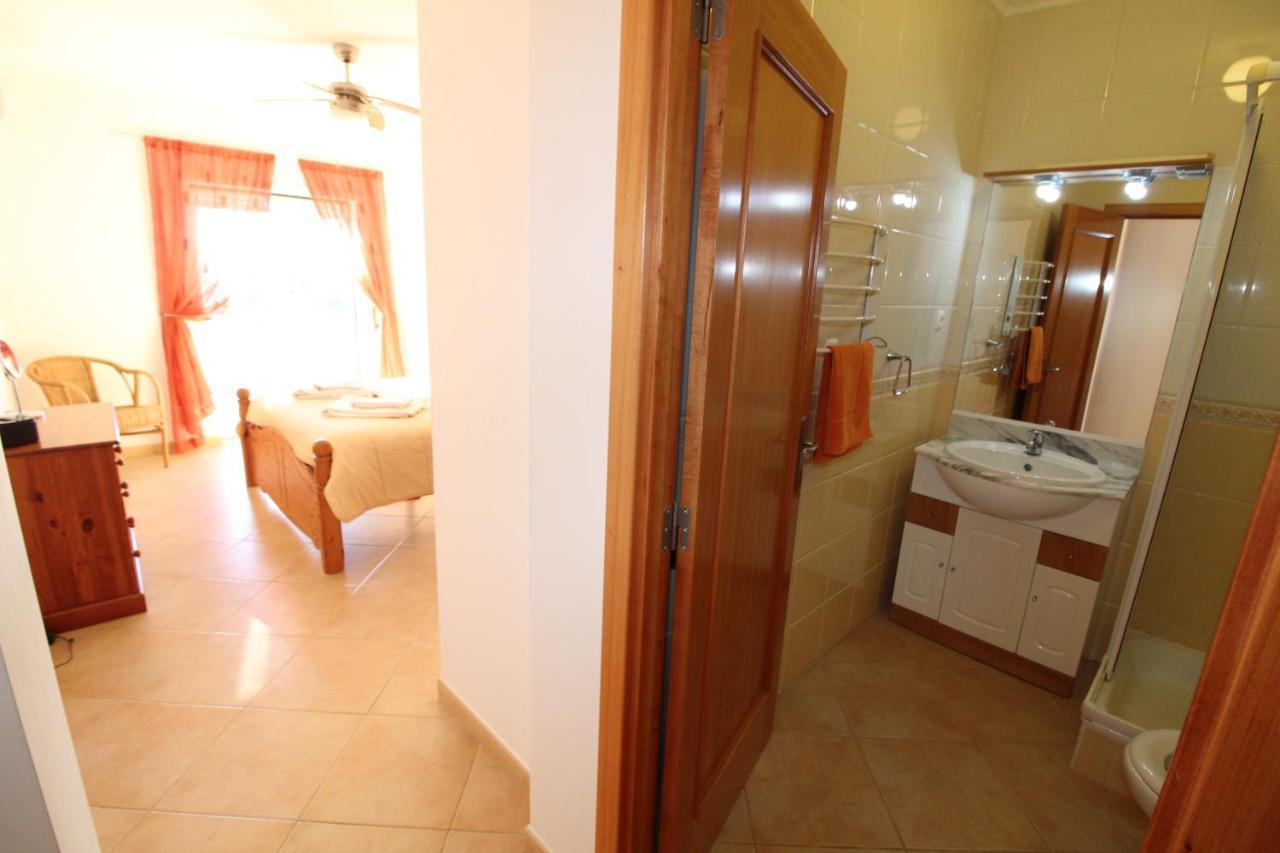 Casas - St 116, 2bed/2bath, Air Con, Shared Pool, Sea View * Praia Da Luz