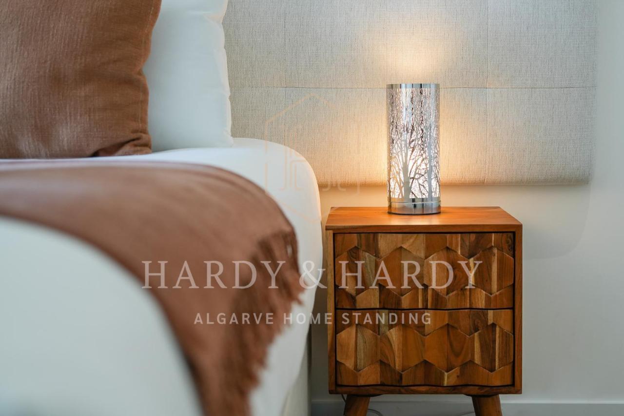 H&h Sea View Elegance: Modern Porto De Mos